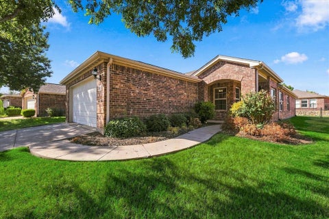Photo of 7927 Estancia Drive, Frisco, TX 75036 (MLS # 21385748)