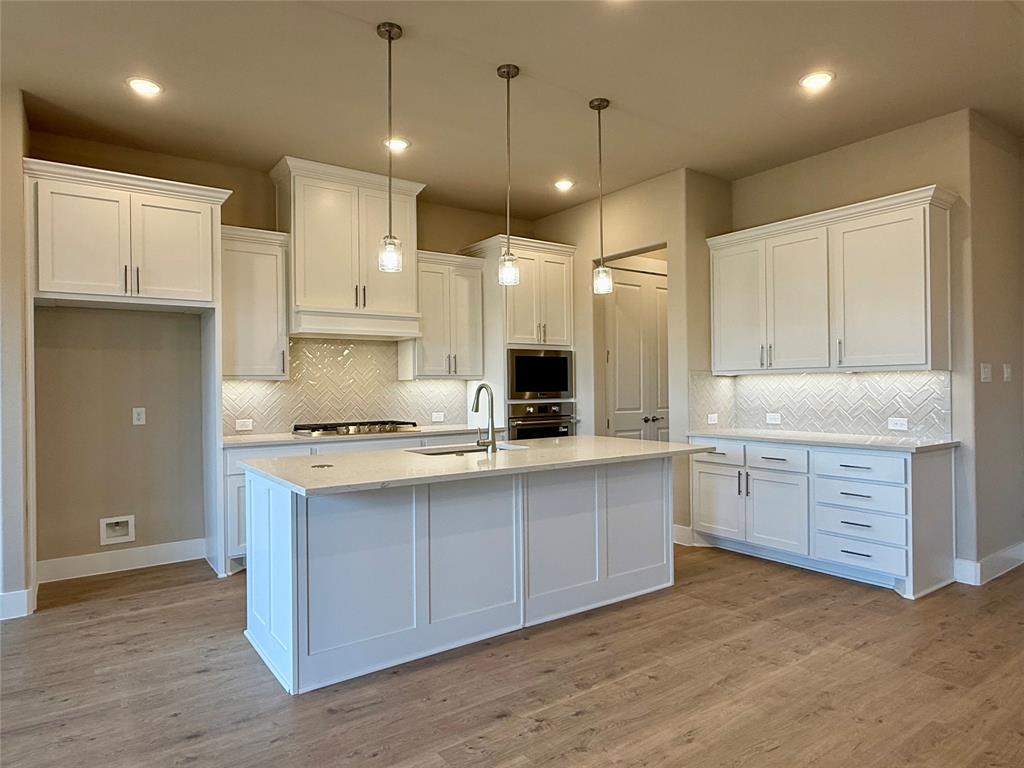 901 Capella Lane