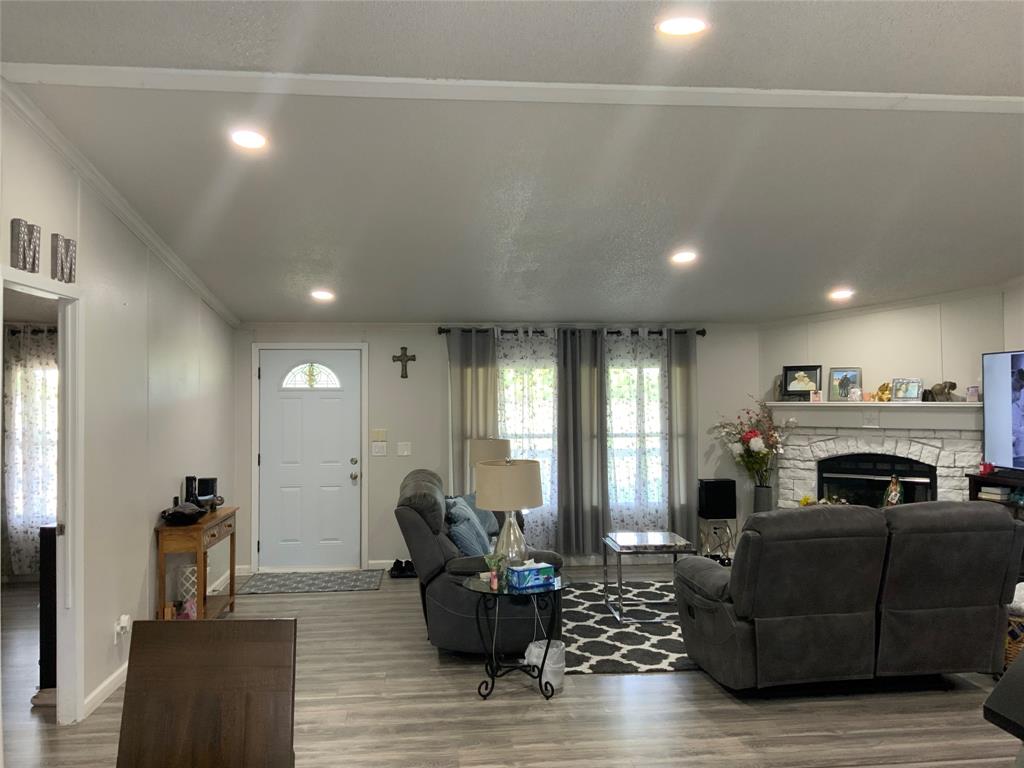 Whiskers By The Lake - Residential