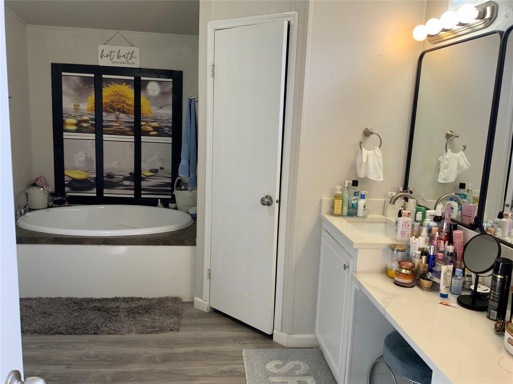 Whiskers By The Lake - Residential