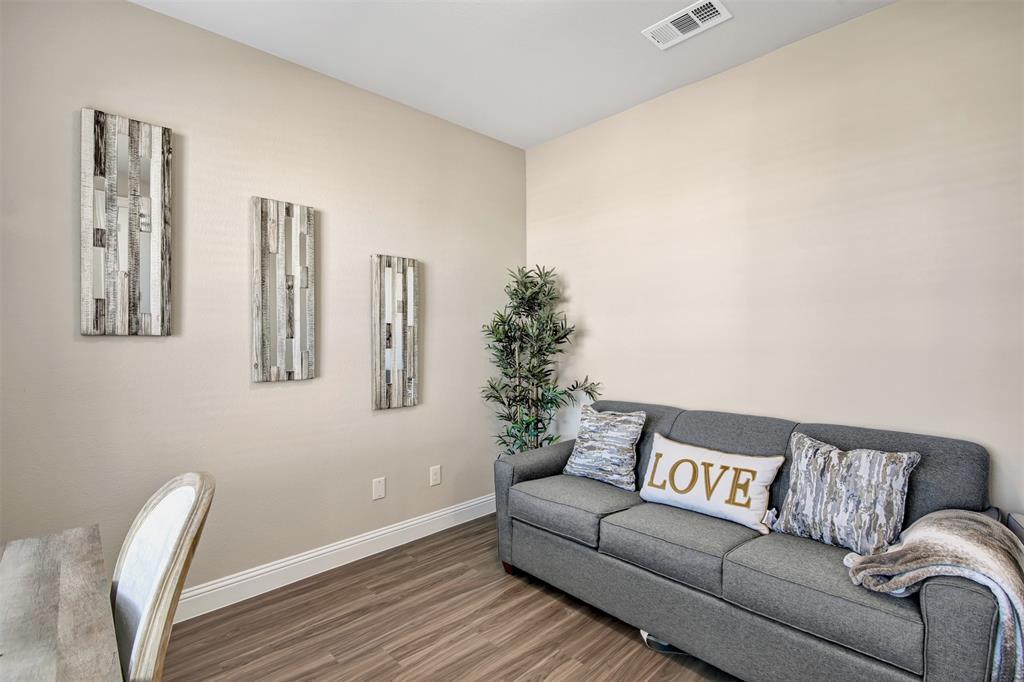 Villages Of Prairie Commons West - Residential Lease