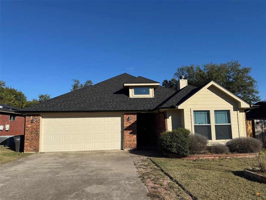 Well cared and beautiful 3 bedrooms 2 baths home at the heart of Fort Worth. No HOA. New roof and gutters just recently replaced. New waterproof LVP flooring just installed in the living room. Recently renovated with lots of upgrades with freshly paint interiorly. Open concept with spacious living room, cozy fireplace and granite countertop with stainless appliances in the kitchen. Lots of natural lighting. Large backyard and great for family gathering or playground. Easy access to Highway I-20, I-35 and Altamesa Blvd. Close to shopping and dining. Come and see it today. Buyer and buyer agents to verify all information.