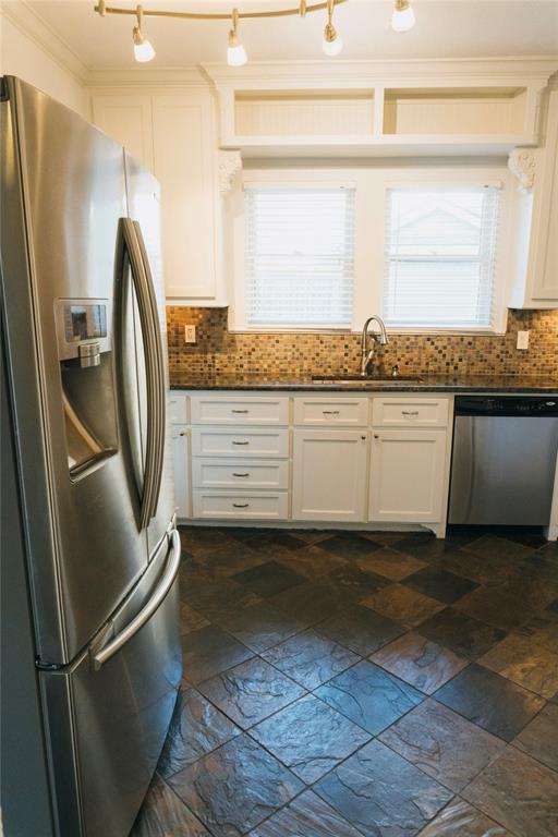 Trellis Court Add - Residential Lease