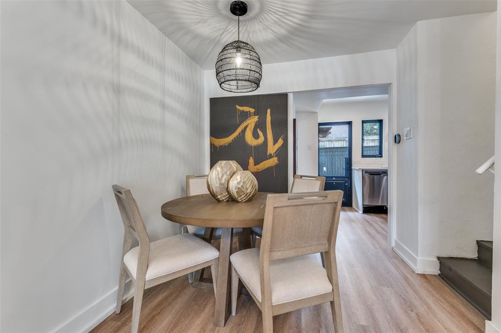 3609 Hawthorne Avenue