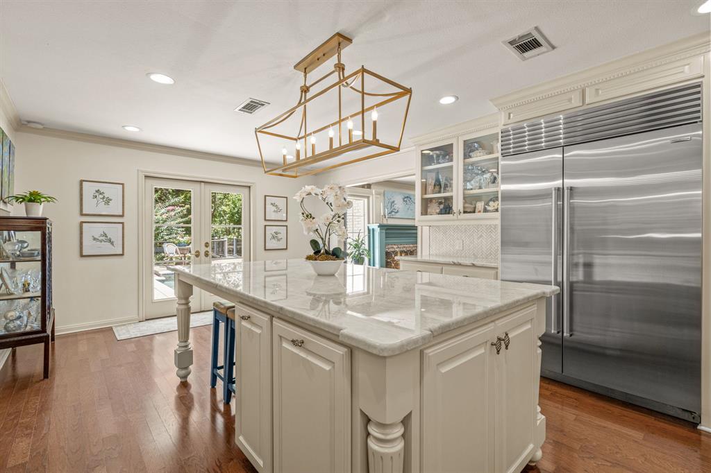 1905 Indian Creek Drive