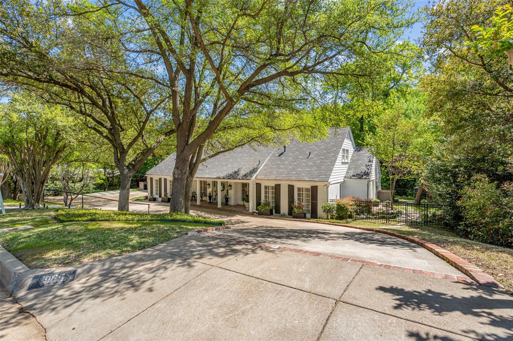 1905 Indian Creek Drive