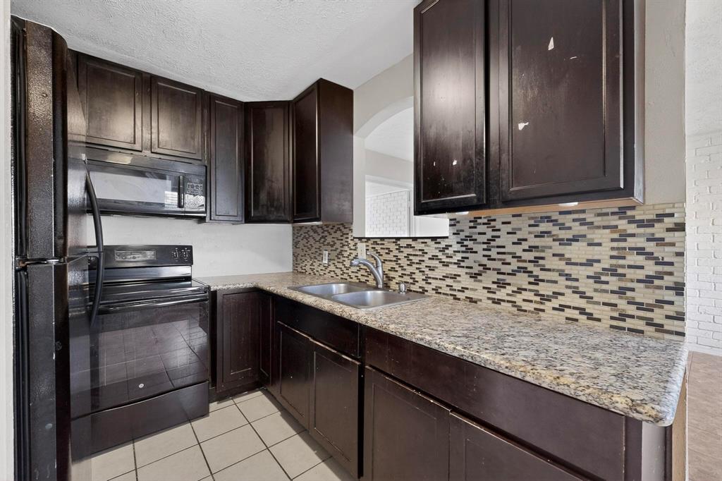 Mountain Creek Twnhs - Residential