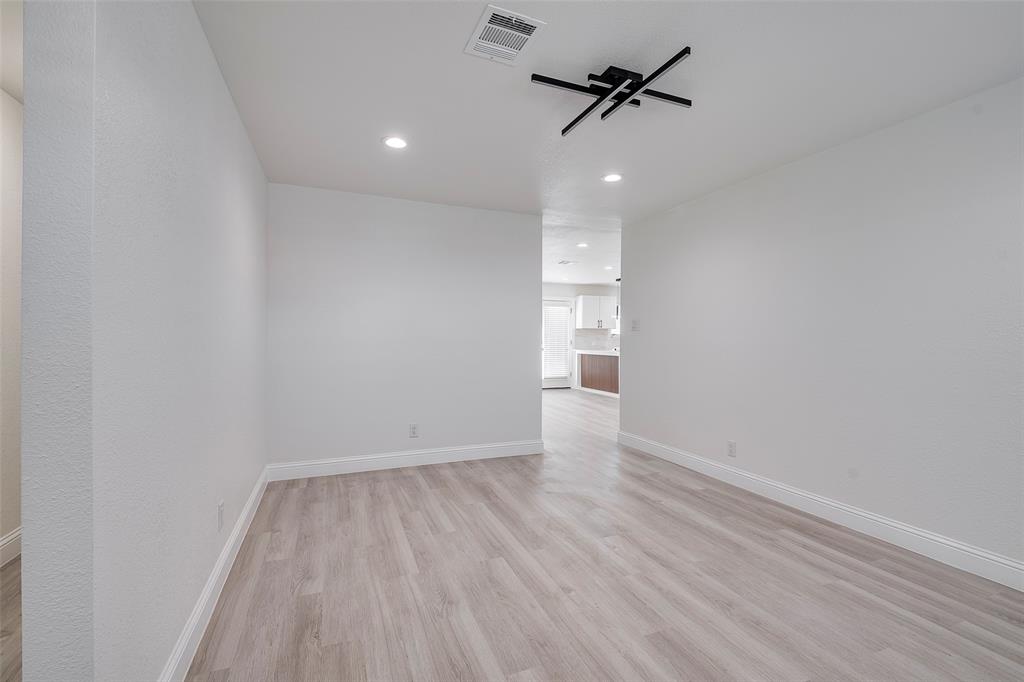 2826 Sanders Drive