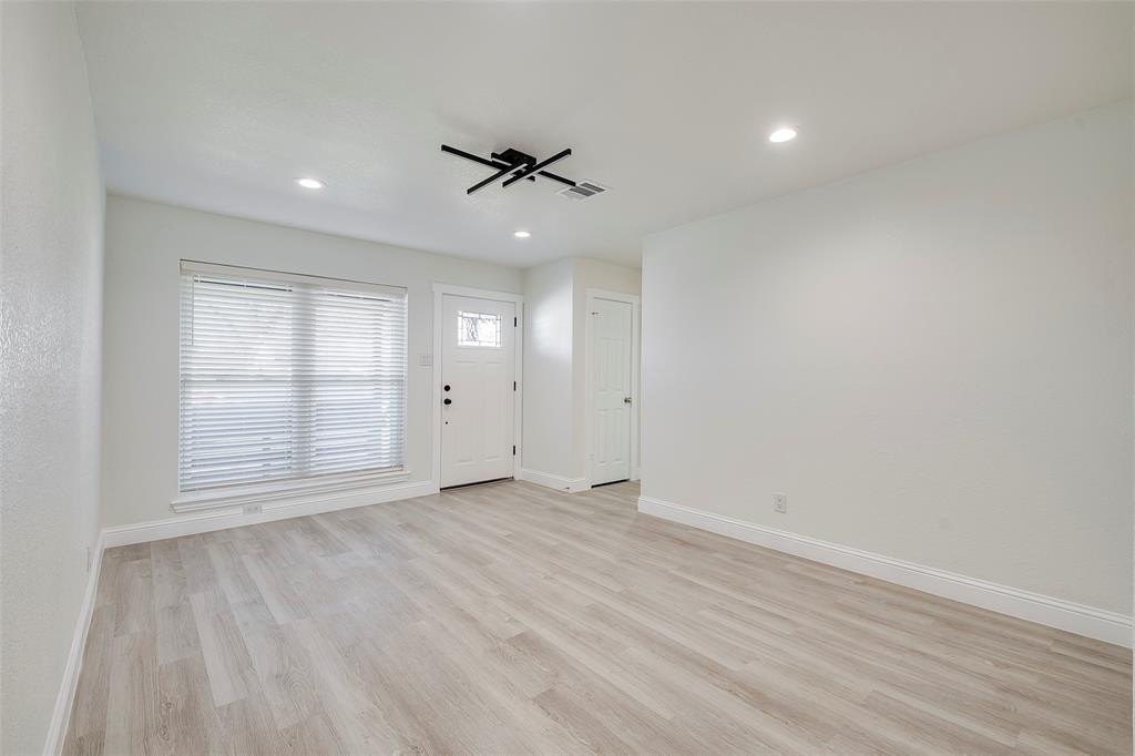 2826 Sanders Drive