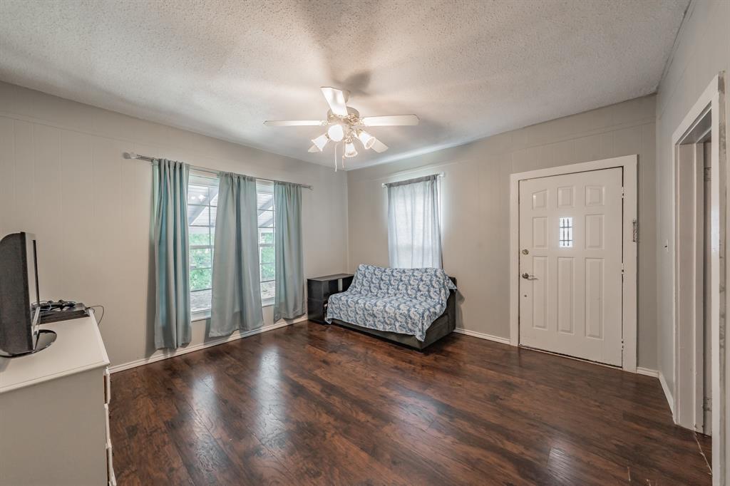 HAMPTON - Residential