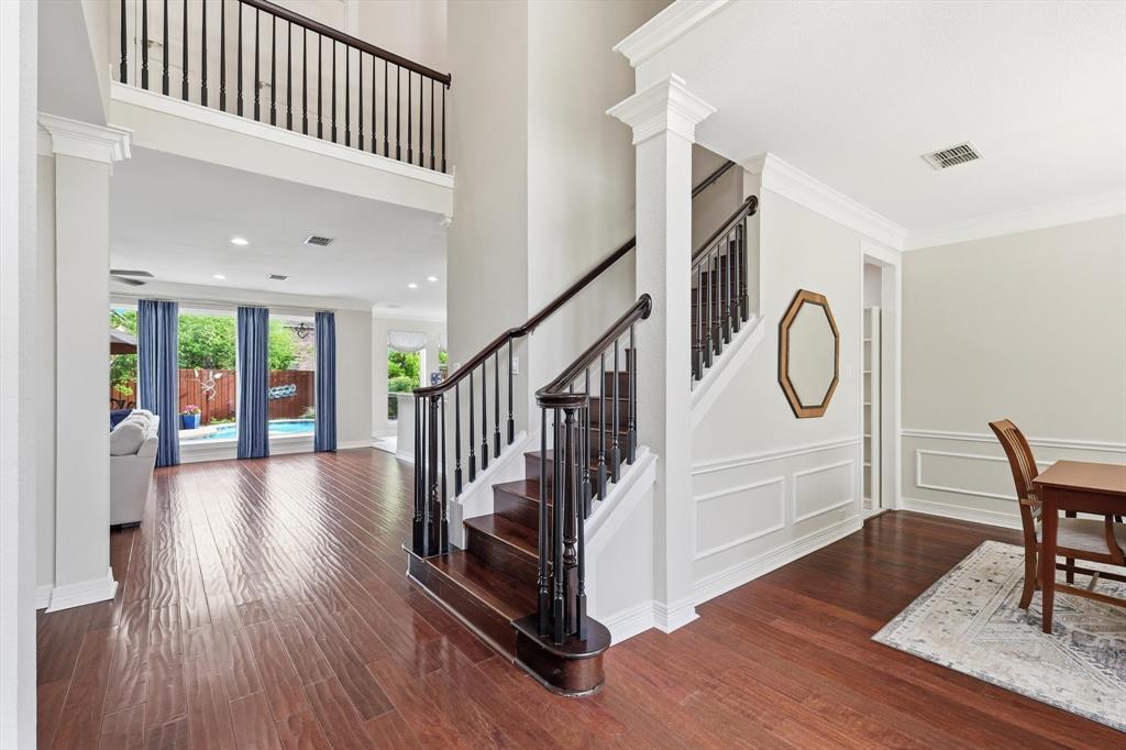 732 Northshore Court