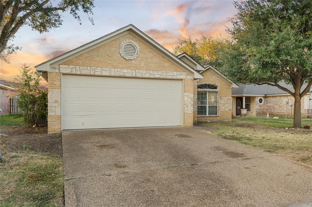 3005 Pinto Loop