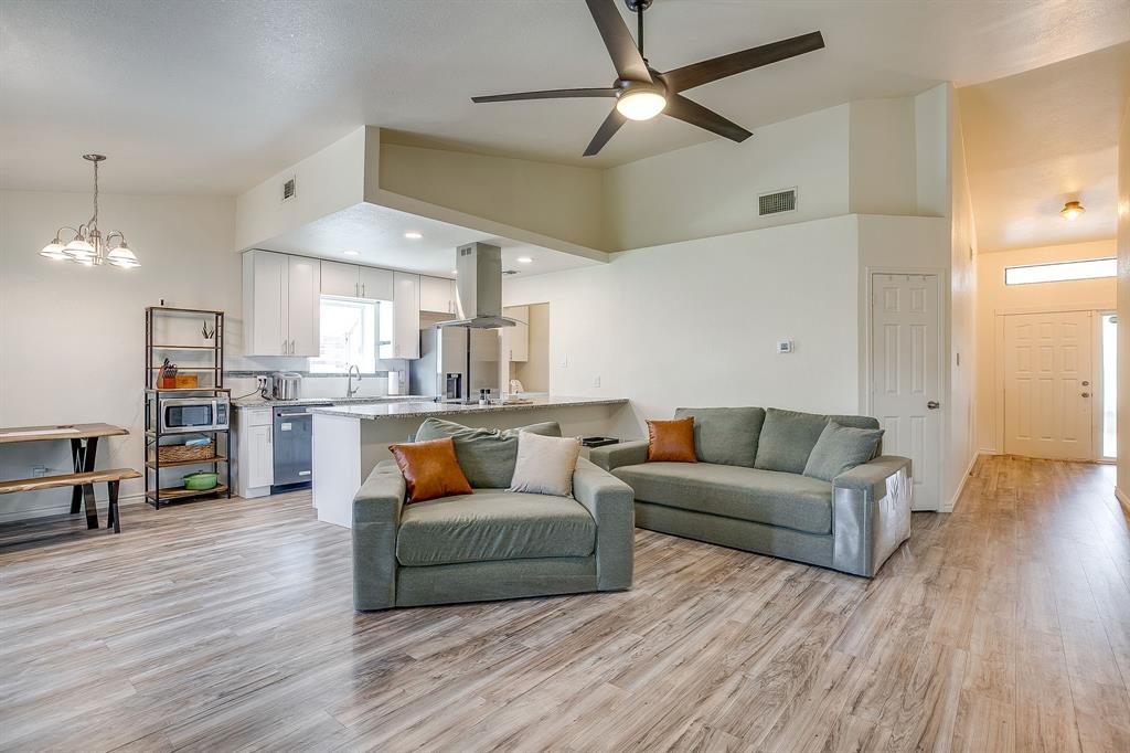 Turf Club Estates Add - Residential