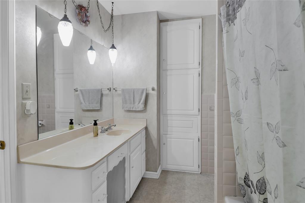 Big Oak Bay - Residential