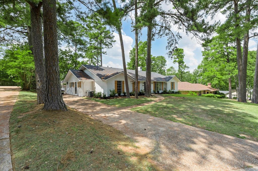 Shreveport, Louisiana 71118, United States, 5 Bedrooms Bedrooms, ,3 BathroomsBathrooms,Residential,Active,197880