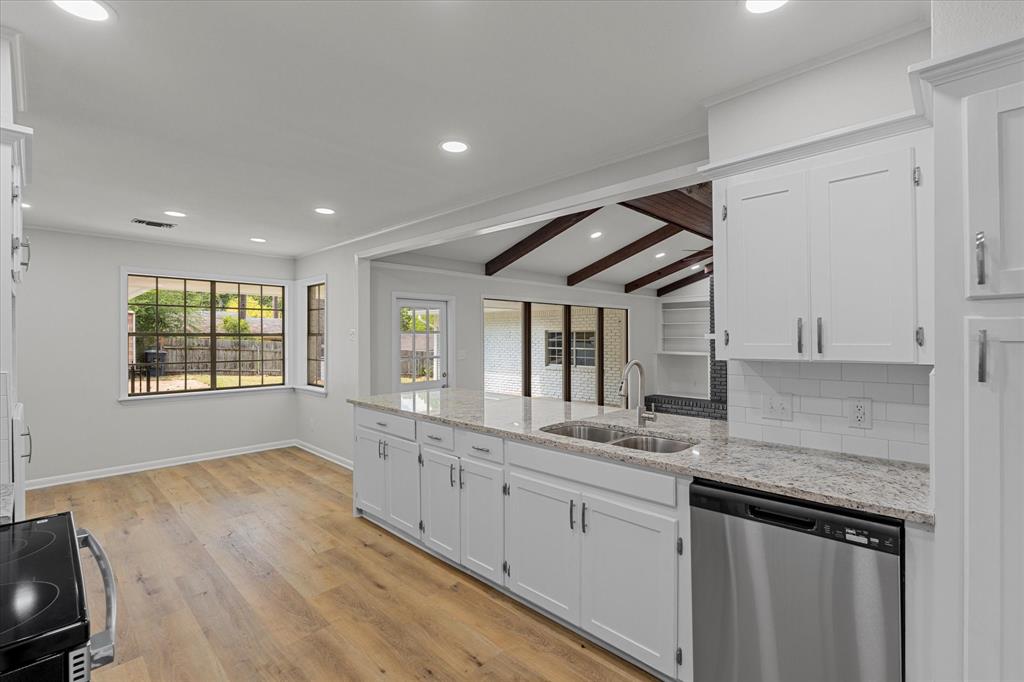 Shreveport, Louisiana 71118, United States, 5 Bedrooms Bedrooms, ,3 BathroomsBathrooms,Residential,Active,197880