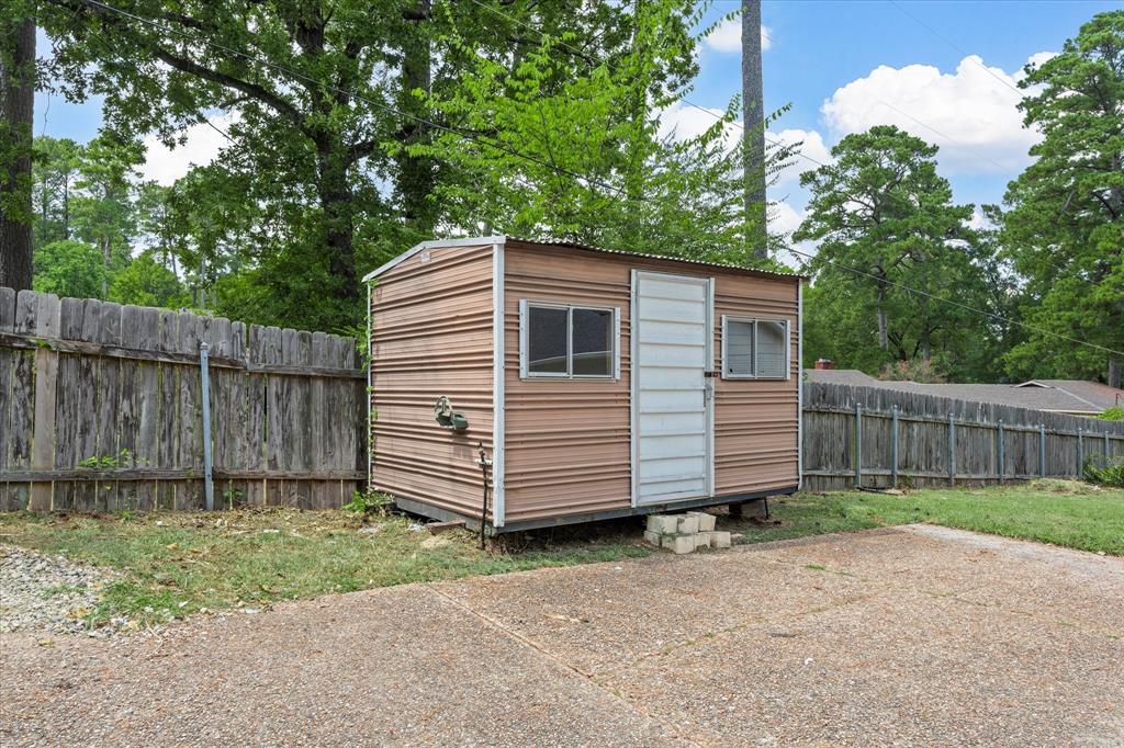 Shreveport, Louisiana 71118, United States, 5 Bedrooms Bedrooms, ,3 BathroomsBathrooms,Residential,Active,197880