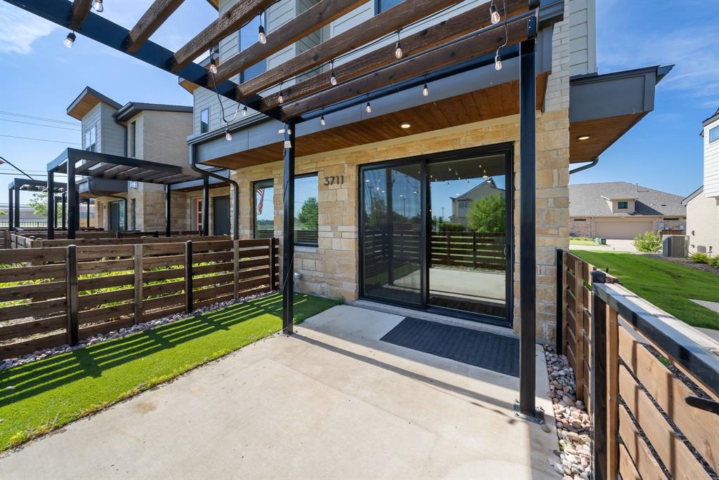 3711 Pine Leaf Lane