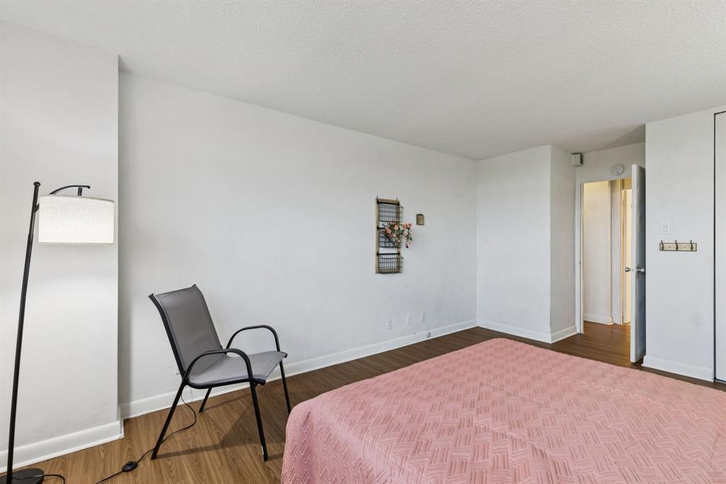 Twenty-One Turtle Creek Condo - Residential Lease