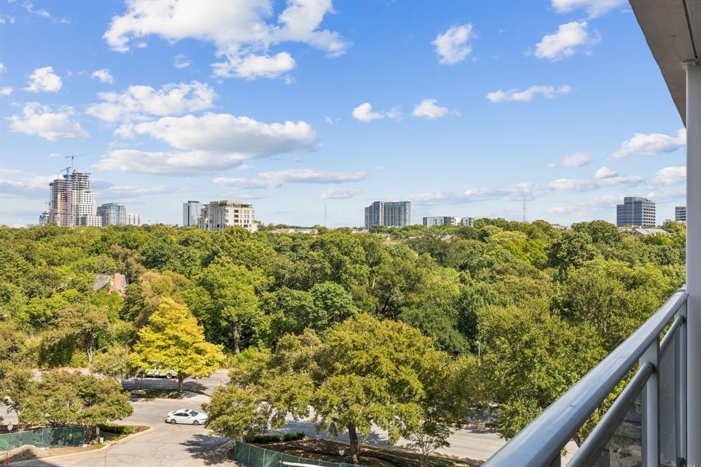 Twenty-One Turtle Creek Condo - Residential Lease