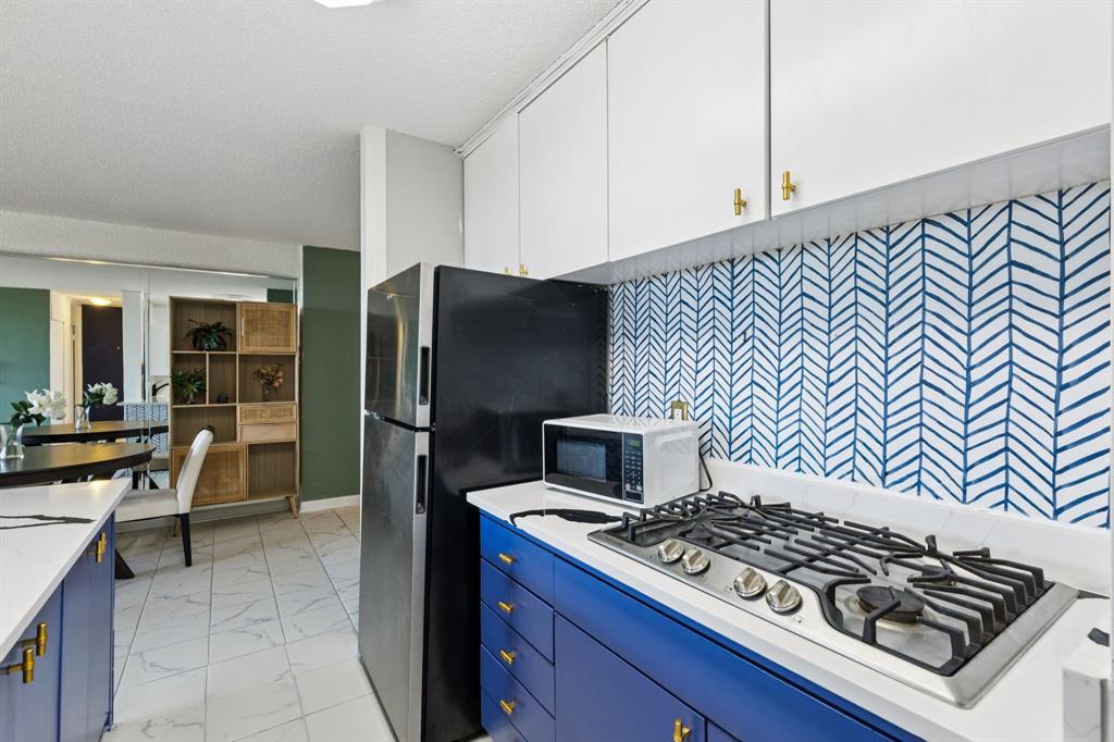 Twenty-One Turtle Creek Condo - Residential Lease