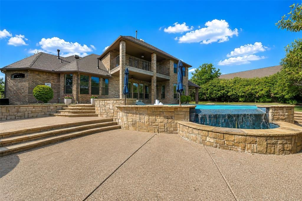 3908 Lakewood Heights Court