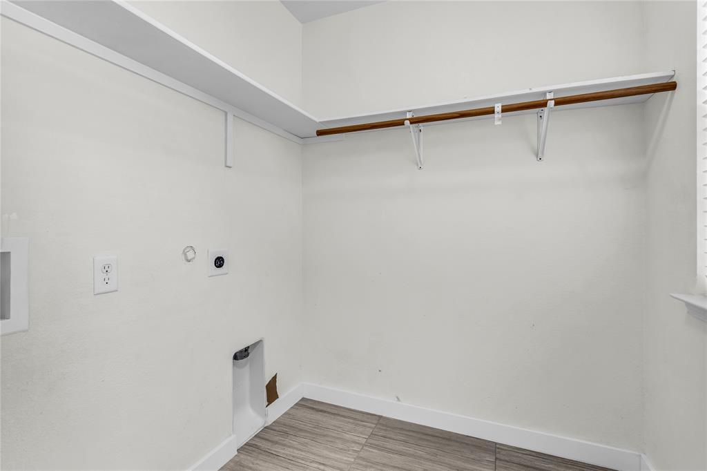 Oak Point Estates - Residential