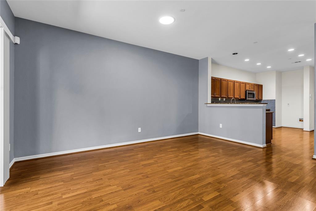 Oak Point Estates - Residential