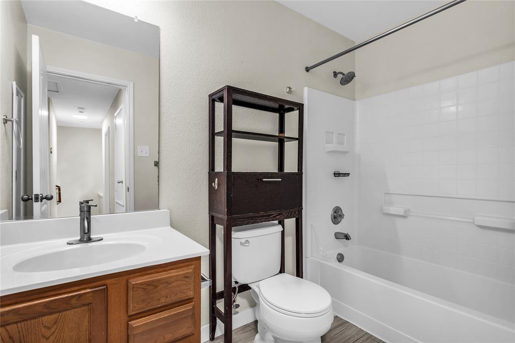 Oak Point Estates - Residential