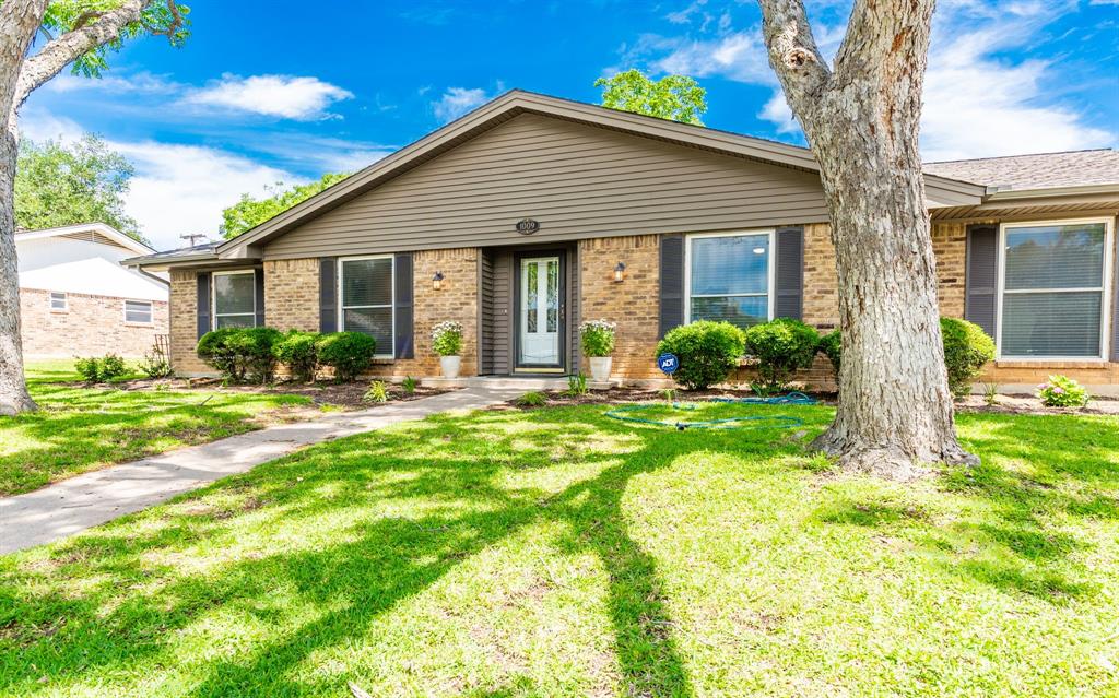 1009 Rocky Canyon Road