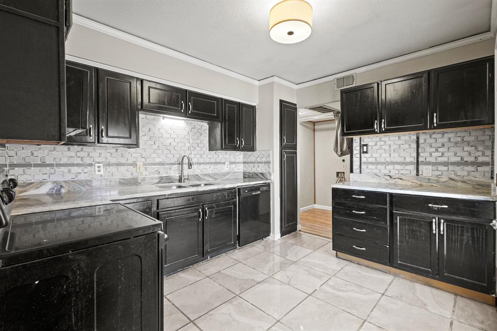 Woodhaven Condo - Residential