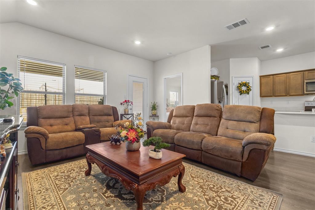 Magnolia Ph 7 - Residential