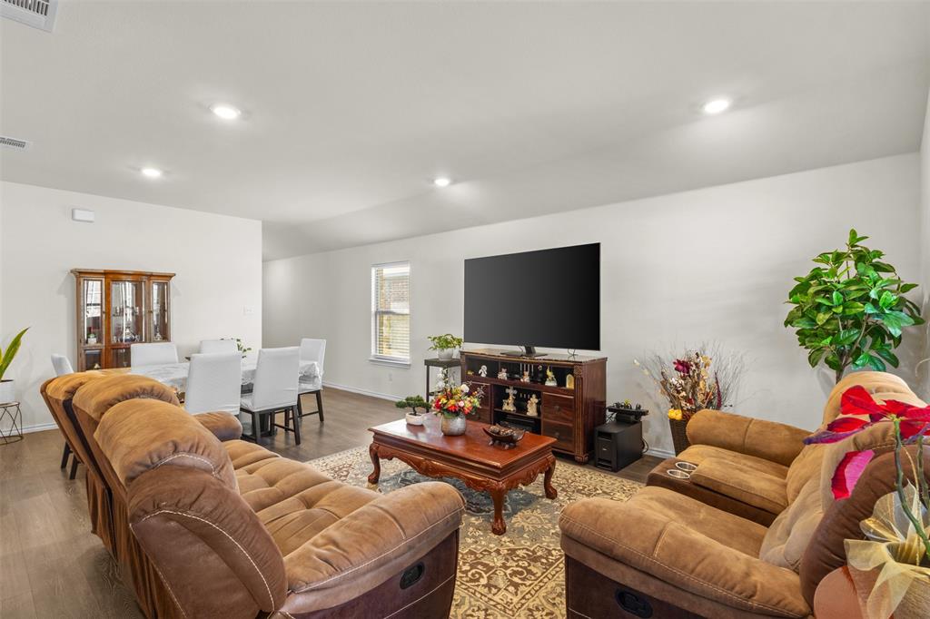 Magnolia Ph 7 - Residential