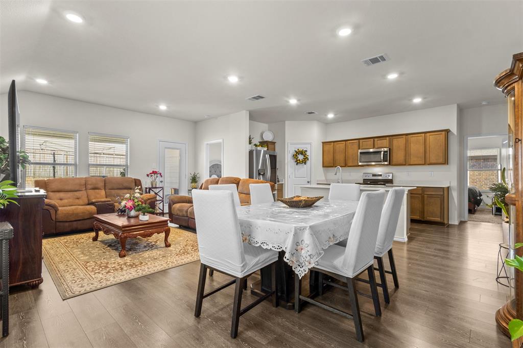 Magnolia Ph 7 - Residential