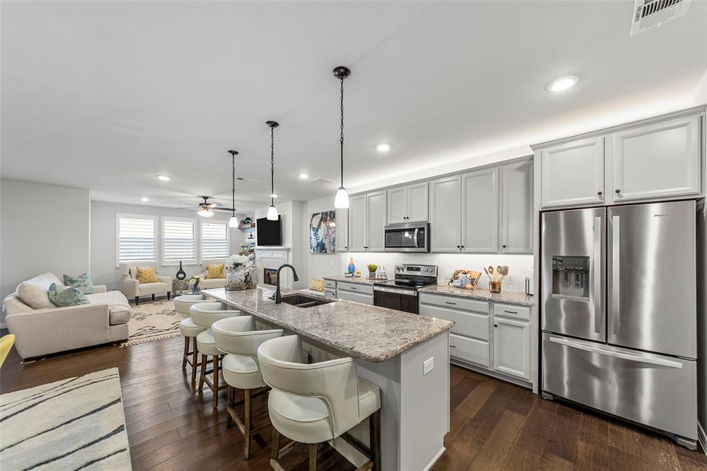 651 N Watters Road I 5407