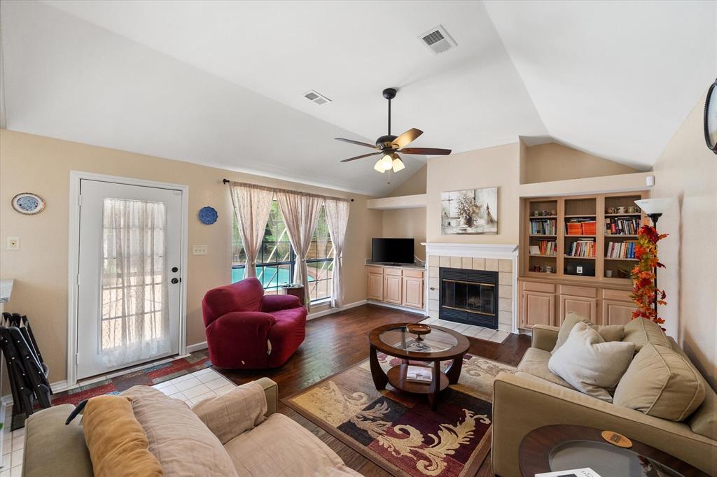 4137 Mapleridge Drive
