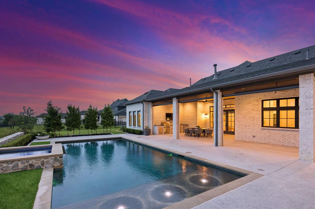 425 Crown Ridge Court