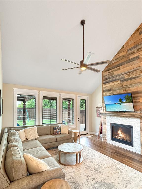 2219 Wellington Lane