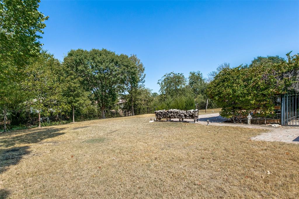 2717 Pinehurst Drive
