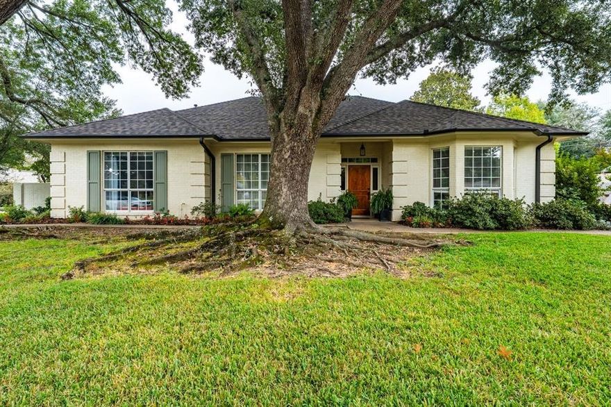 Rare opportunity for peaceful, cul-de-sac living in Bel Air! This spacious, well maintained home is beautifully upgraded and features a split floor plan with a 4th bedroom suite that could be used as a guest area or mother-in-law suite. The upgraded primary bathroom features his and hers vanities and walk-in closets. Flex space off the kitchen doubles as an office or den. The large, extended garage includes an additional carport for golf cart or extra vehicle storage. Close enough for golf cart rides to Athens Country Club! This home is full of so many great details and charm, from the beautiful crown moldings to all of the amazing storage, built-ins, and the wonderful back porch, with its own fireplace. The large lot is beautifully landscaped, boasts mature trees, and raised garden beds in back. This opportunity in Bel Air doesn't come around often!