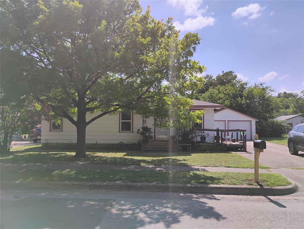 218 Bandera Street