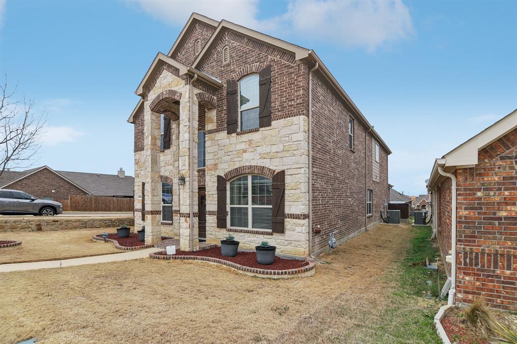5836 Fir Tree Lane