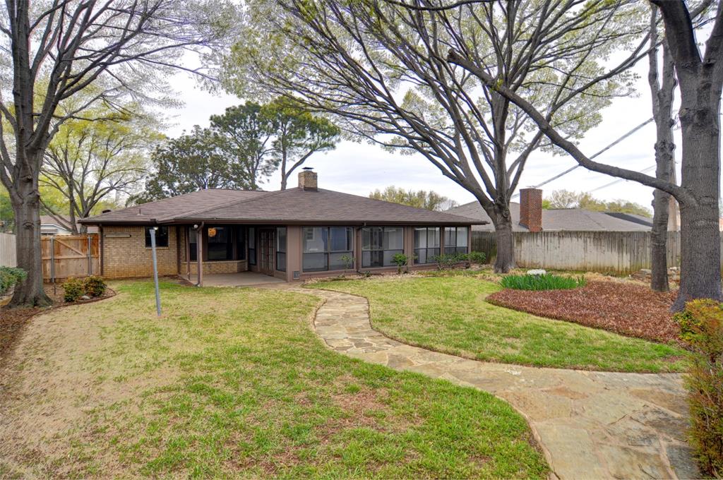 Photo 29 of 36 of 2405 Avonhill Drive house