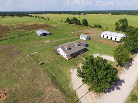 Photo of 261 Rs County Road 4528, Point, TX 75472 (MLS # 21414466)