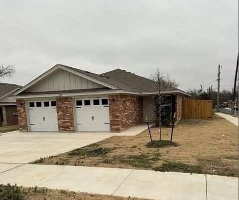 Photo of 1200 N 8 Street, Killeen, TX 76541 (MLS # 21179136)