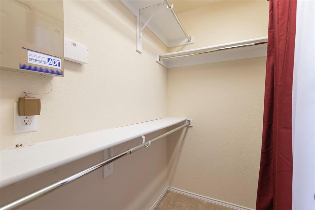 Pasquinellis Village On The Green - Residential