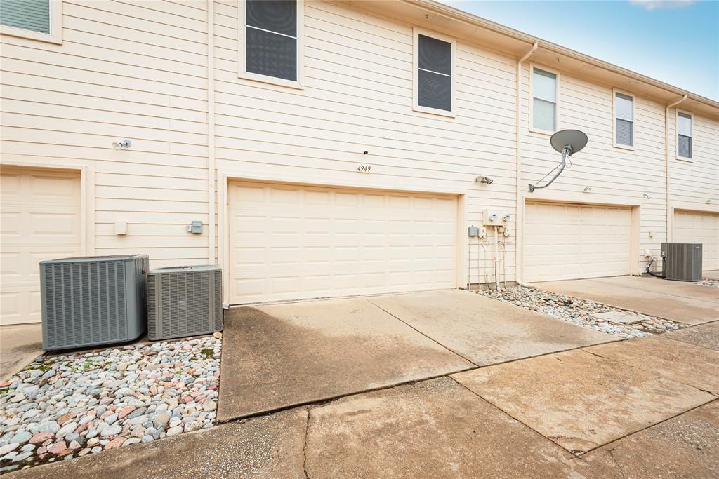 4949 Stone Gate Trail