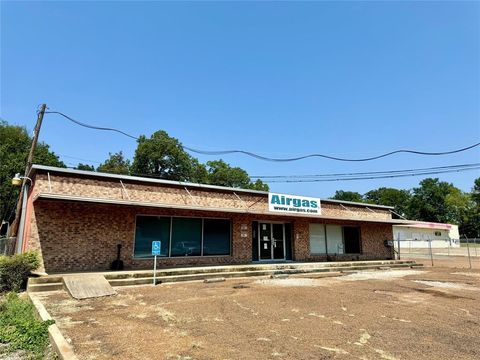 900 Bonham Street Paris TX 75460