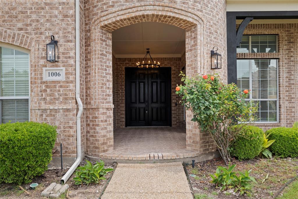 1006 Cardinal Court