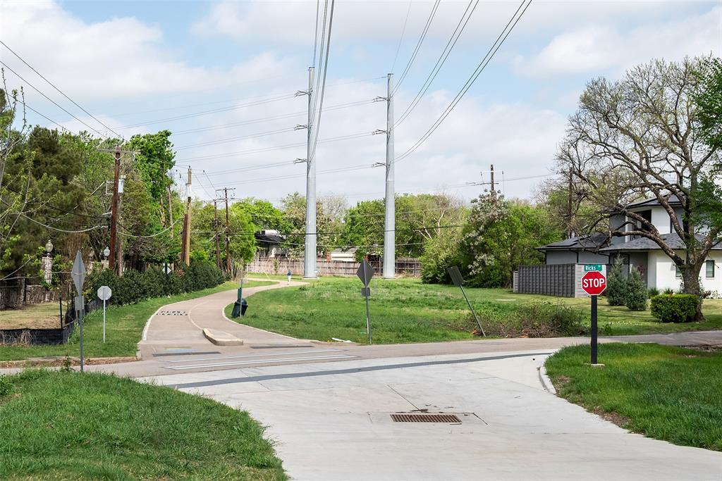 ROYAL CREST - Residential